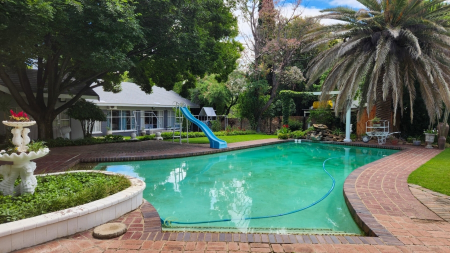 4 Bedroom Property for Sale in Wilgenhof Free State